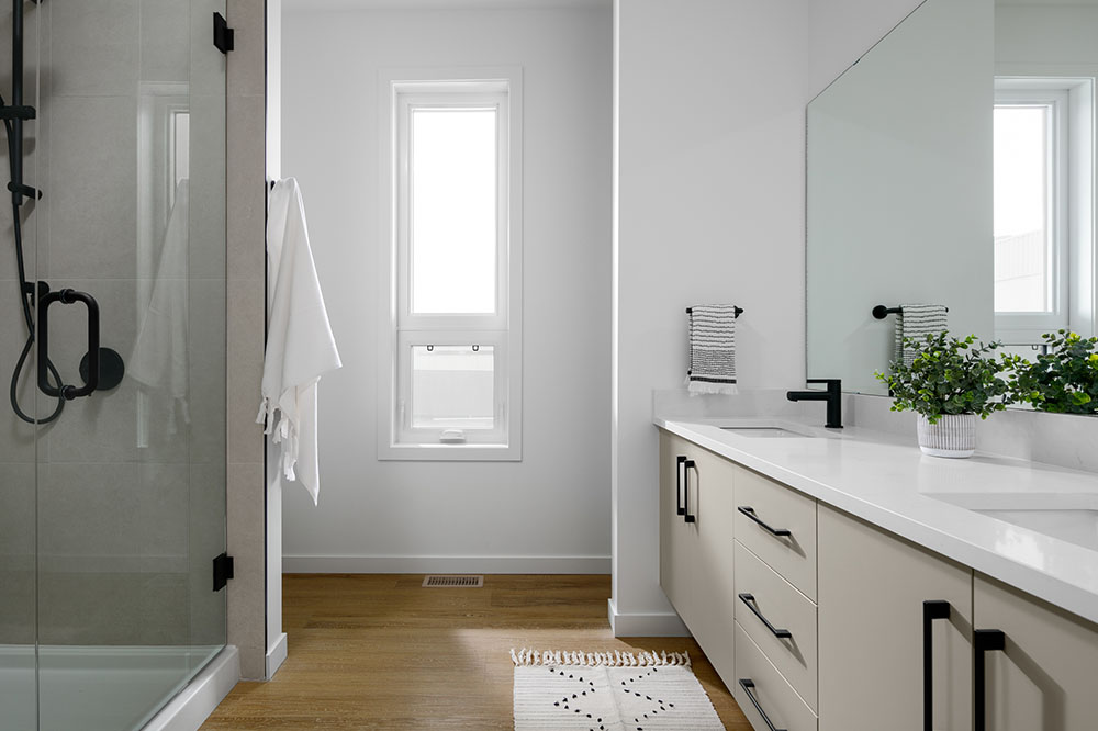 picture of a Modular home bathroom vs traditional construction 